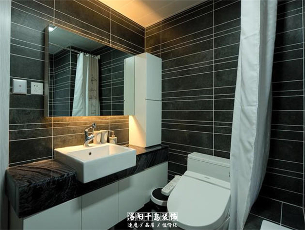 簡(jiǎn)約小戶(hù)型衛(wèi)生間裝修案例