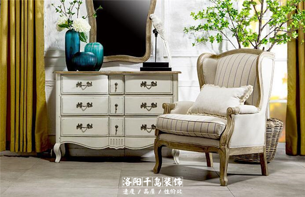 單人沙發，寬大舒適