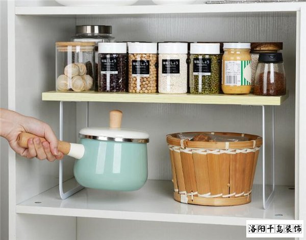 內(nèi)置分層架，櫥柜更能裝